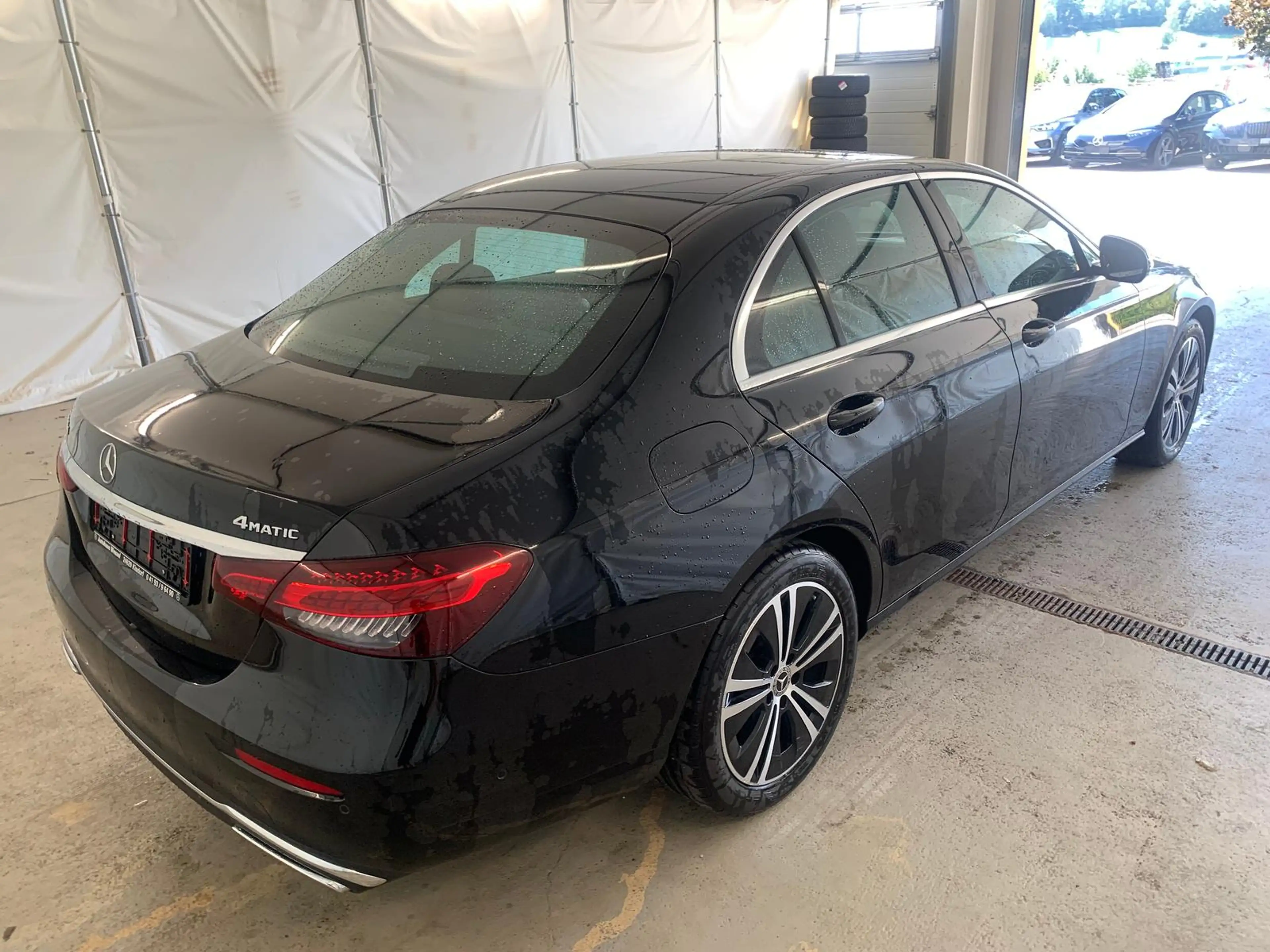 Mercedes-Benz E 400 E400 Avantgarde Voll-Leder Distr+ SiKlima Glasd. — photo 3