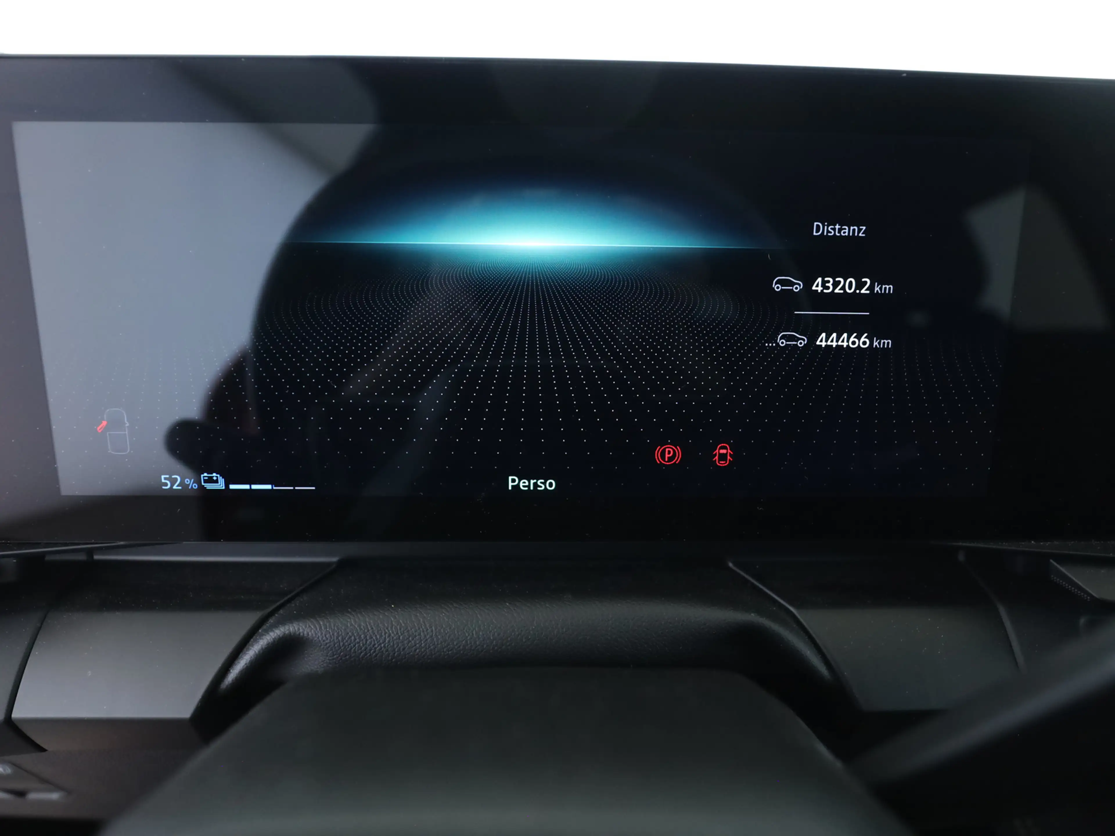 Renault Megane E-Tech E-Tech EV60 220 Iconic — photo 14