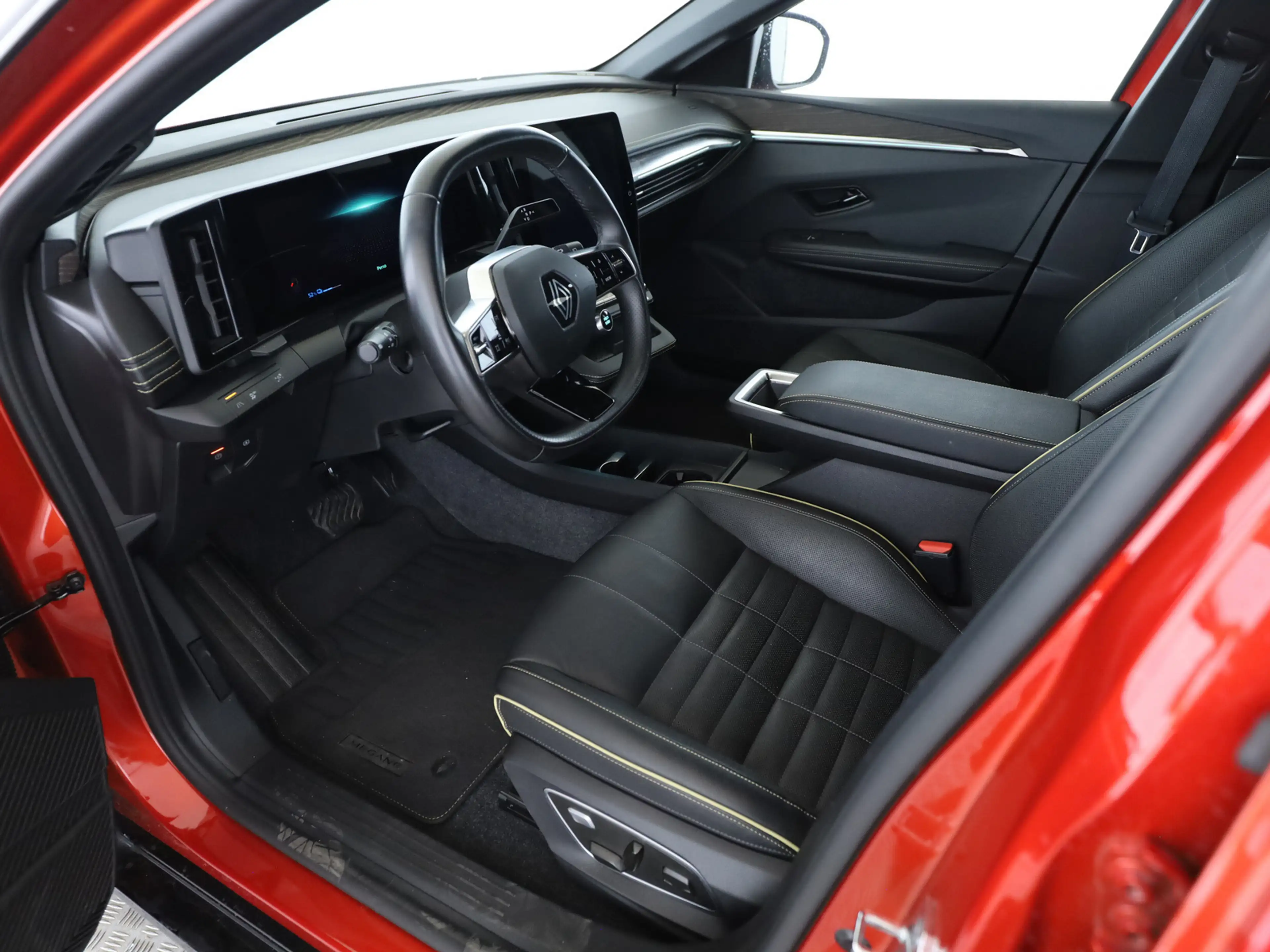 Renault Megane E-Tech E-Tech EV60 220 Iconic — photo 11