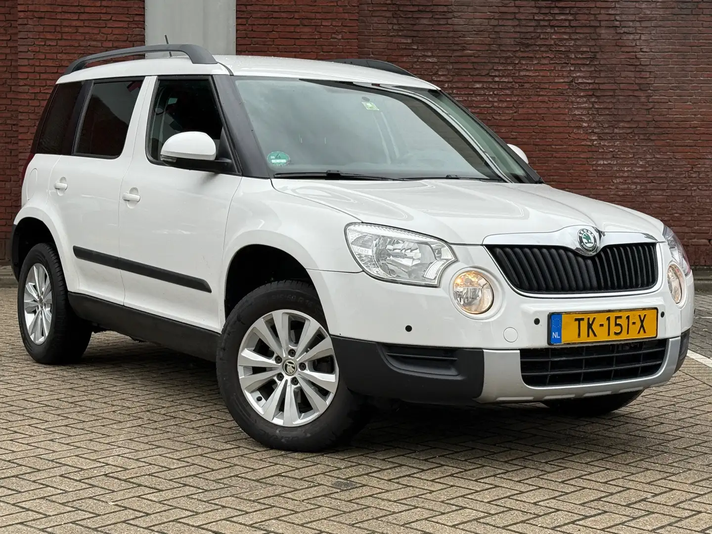 Skoda Yeti 1.2 TSI Comfort|AUTOMAAT|PDC|AIRCO|GOED-ONDERHOUDE Wit - 1
