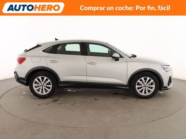 Audi Q3 view 7