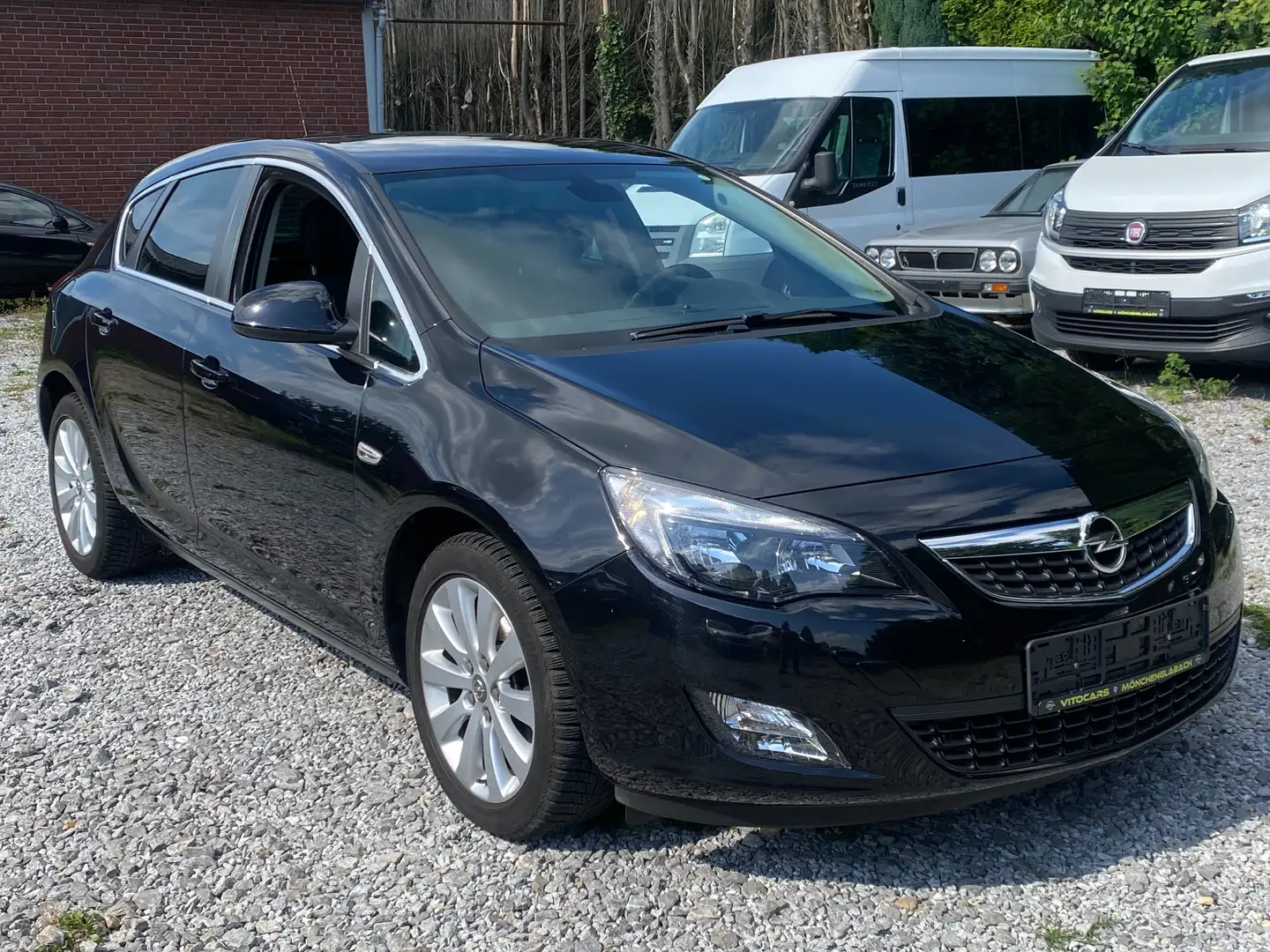 Opel Astra Sport | 2.Hand | HU-06/25 | Negro - 1