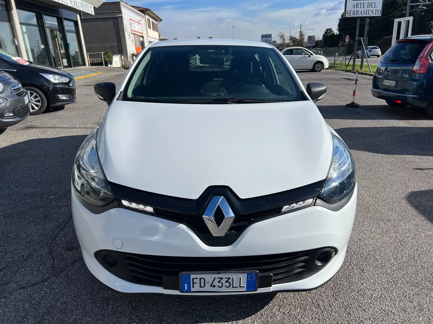Renault Clio 5p 1.5 dci EcoBusiness*VAN 2 POSTI*UNIPROPRIETARIO Bianco - 2