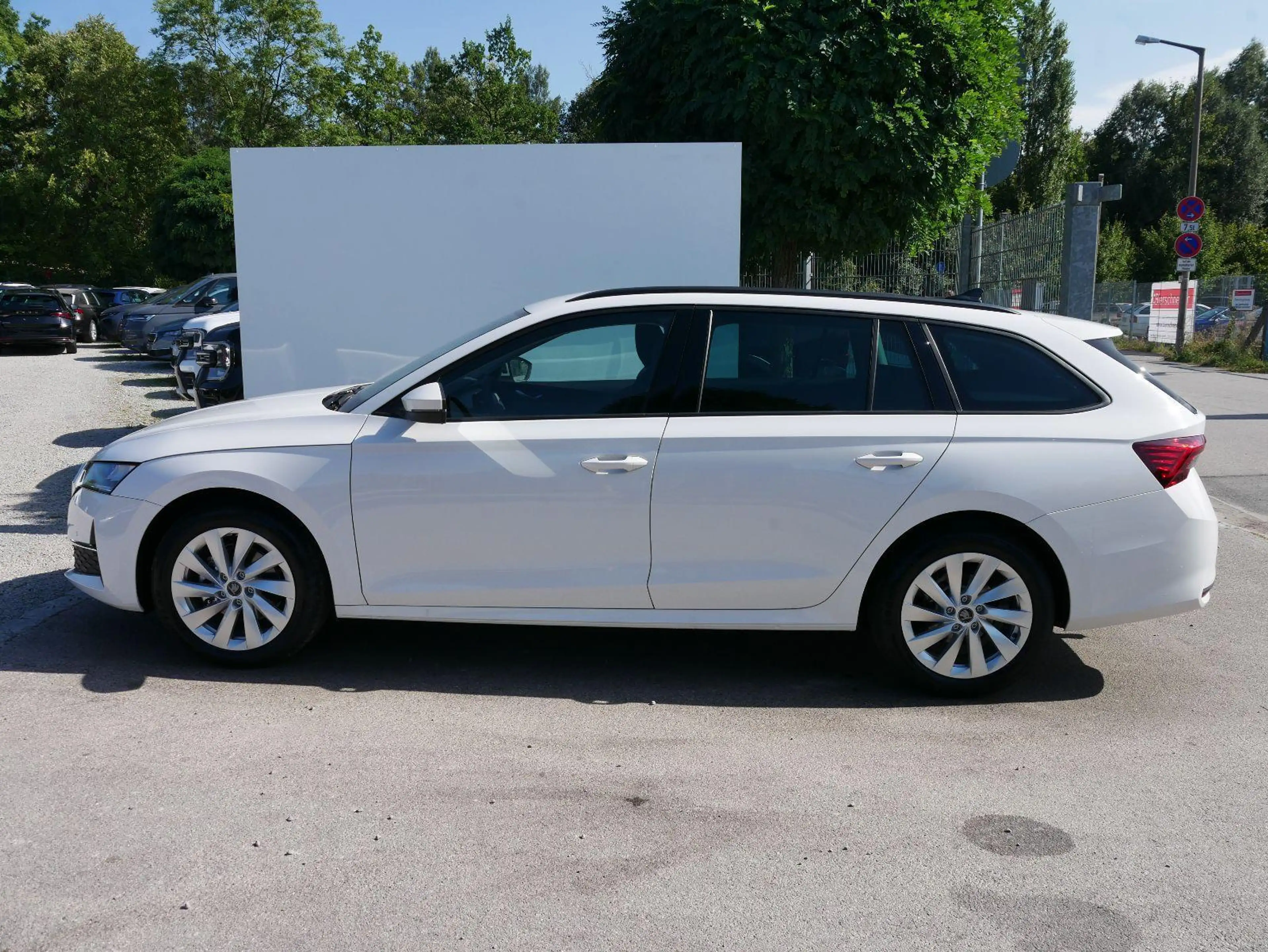 Skoda Octavia Combi Selection 2.0 TDI DSG*AHK-SCHWENKBAR*ACC*... — photo 4