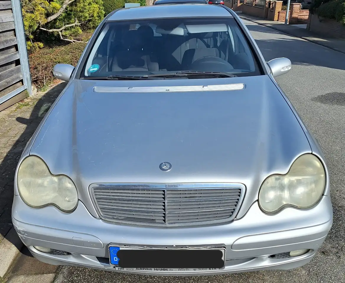 Mercedes-Benz C 180