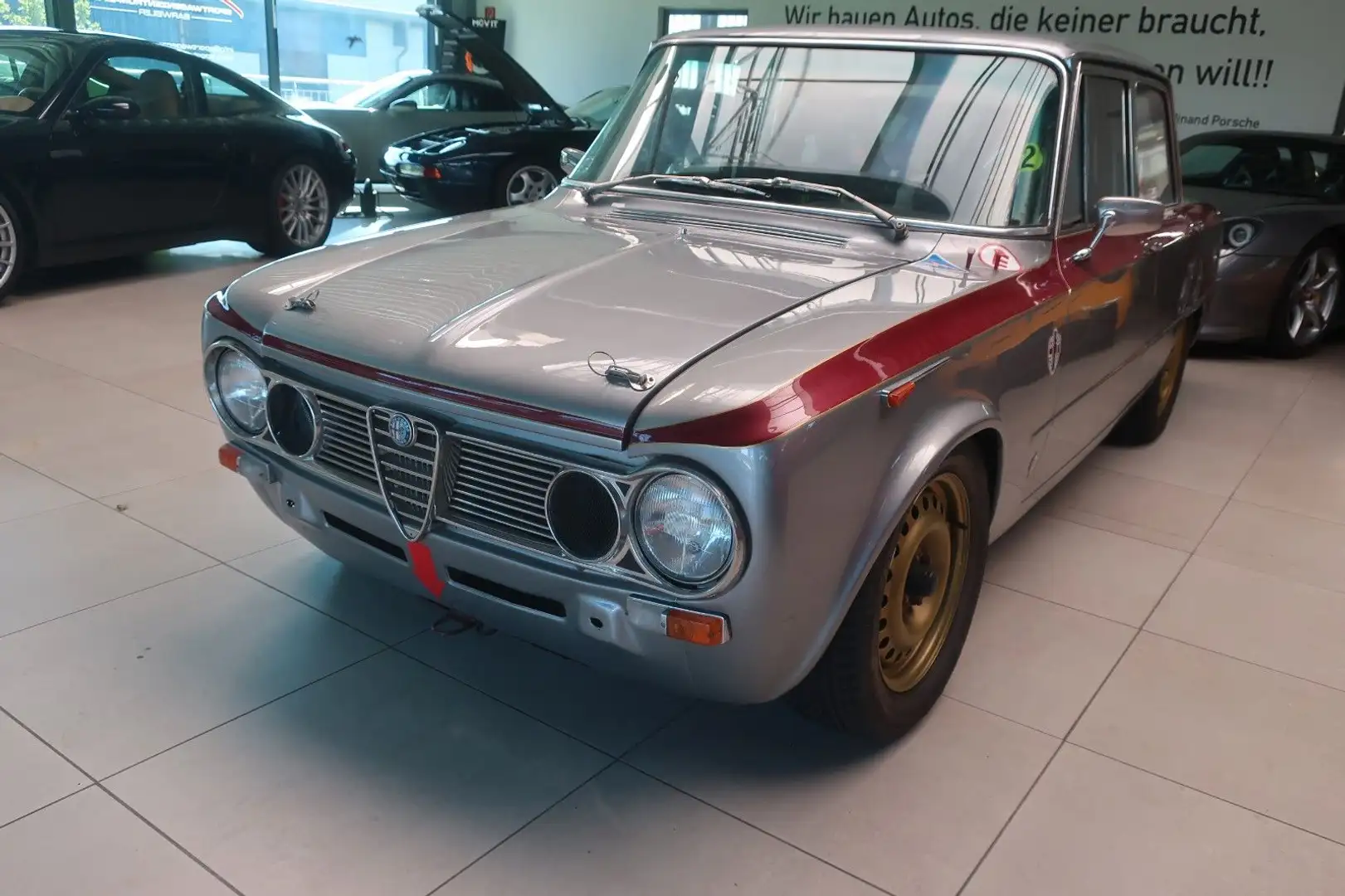 Alfa Romeo Giulia TI Super Rennwagen/HTP Silber - 1