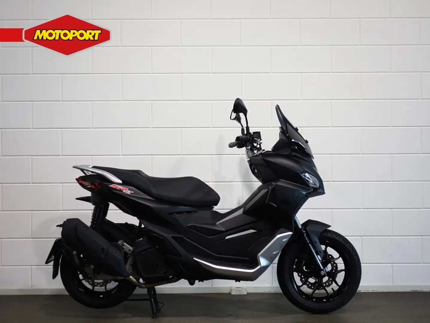 Aprilia SR GT 200 Black - 1