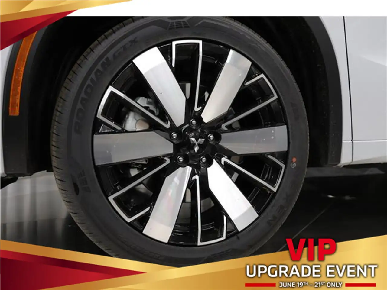 Mitsubishi Outlander photo Mitsubishi Outlander