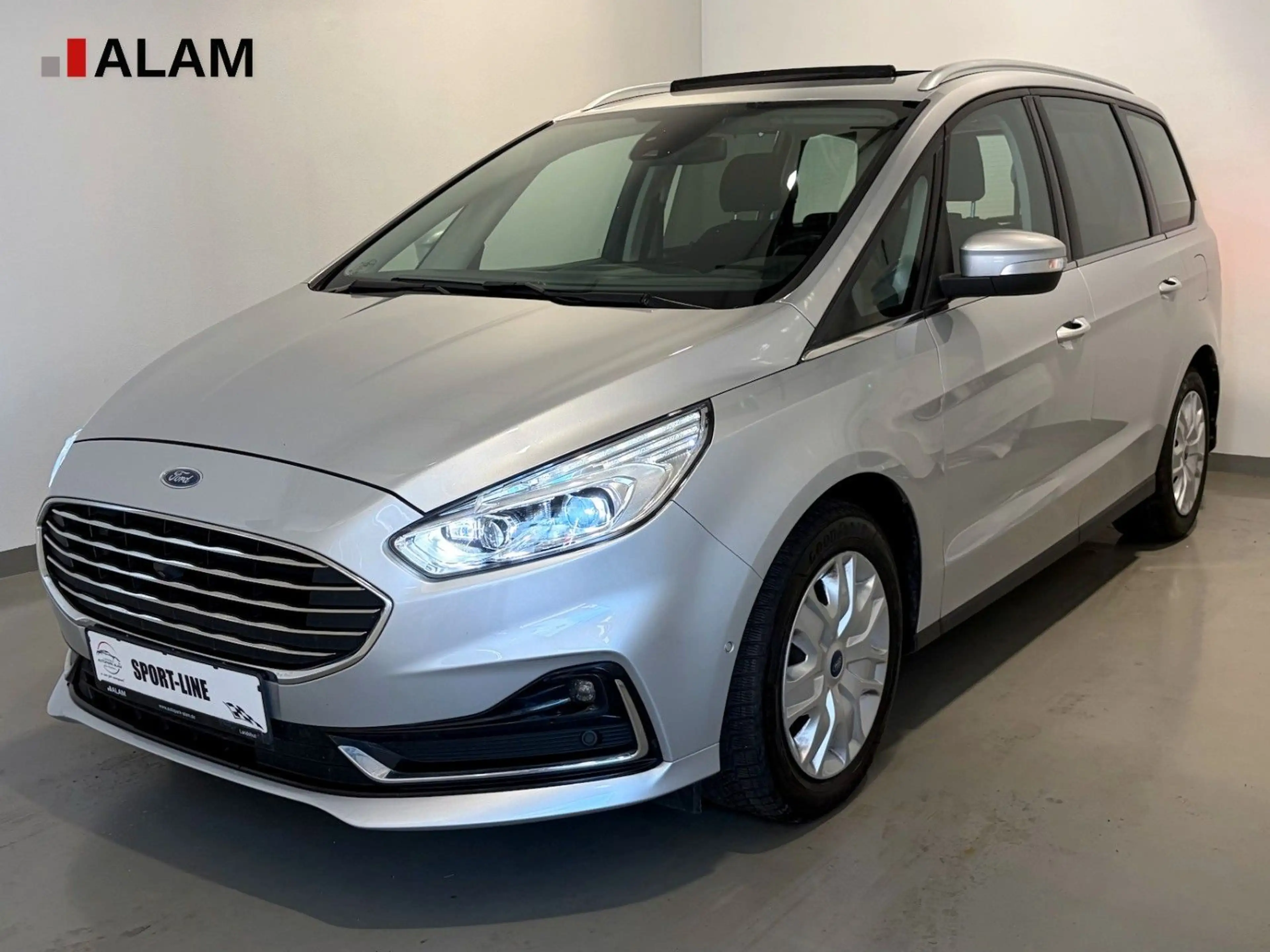 Ford Galaxy Titanium ACC AHK Pano RFK Sound 7-Sitzer — photo 3