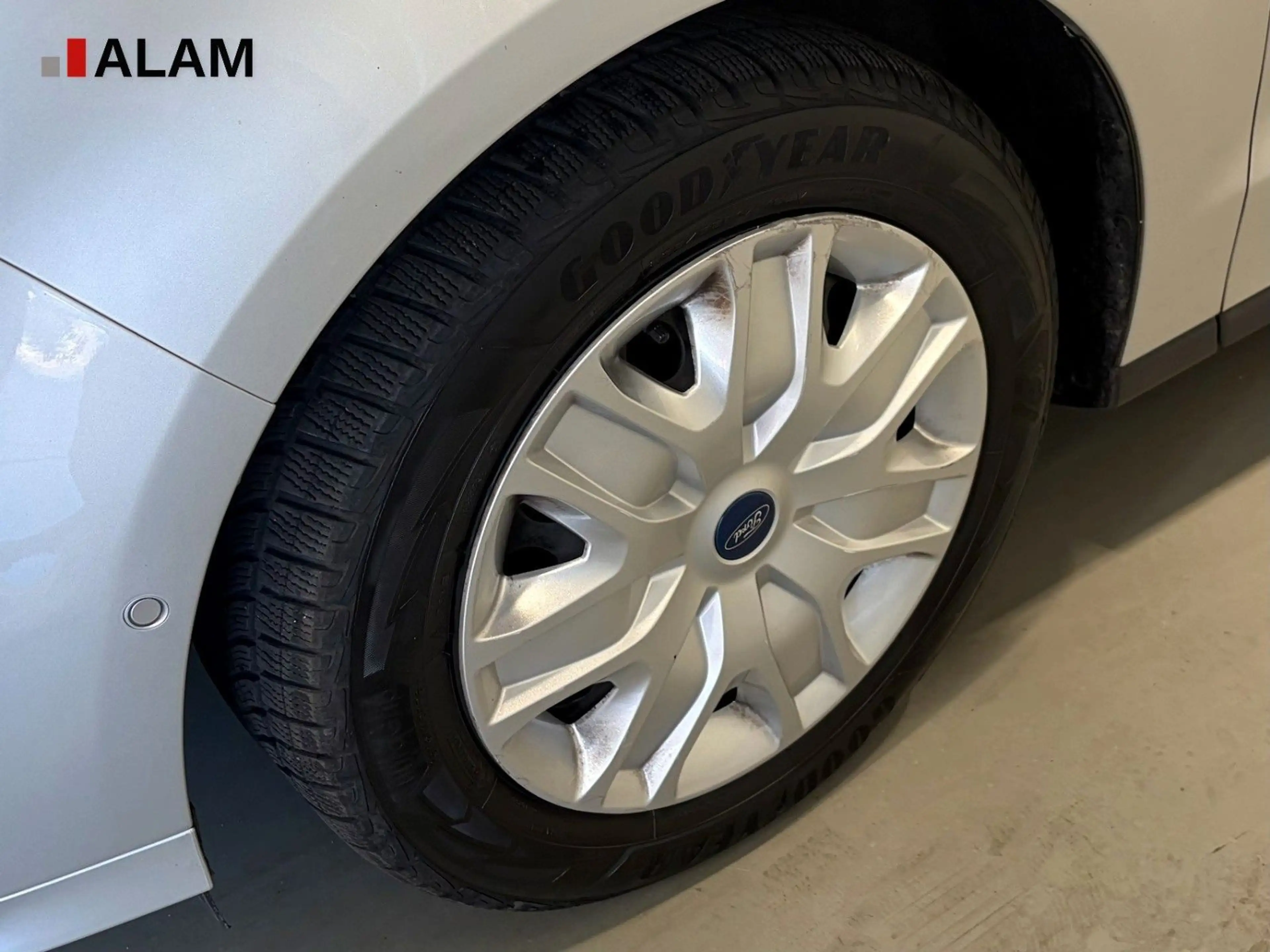 Ford Galaxy Titanium ACC AHK Pano RFK Sound 7-Sitzer — photo 7
