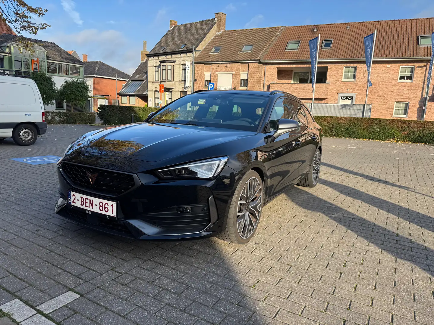 CUPRA Leon Leon Sportstourer 2.0 TSI 4Drive DSG VZ - 1