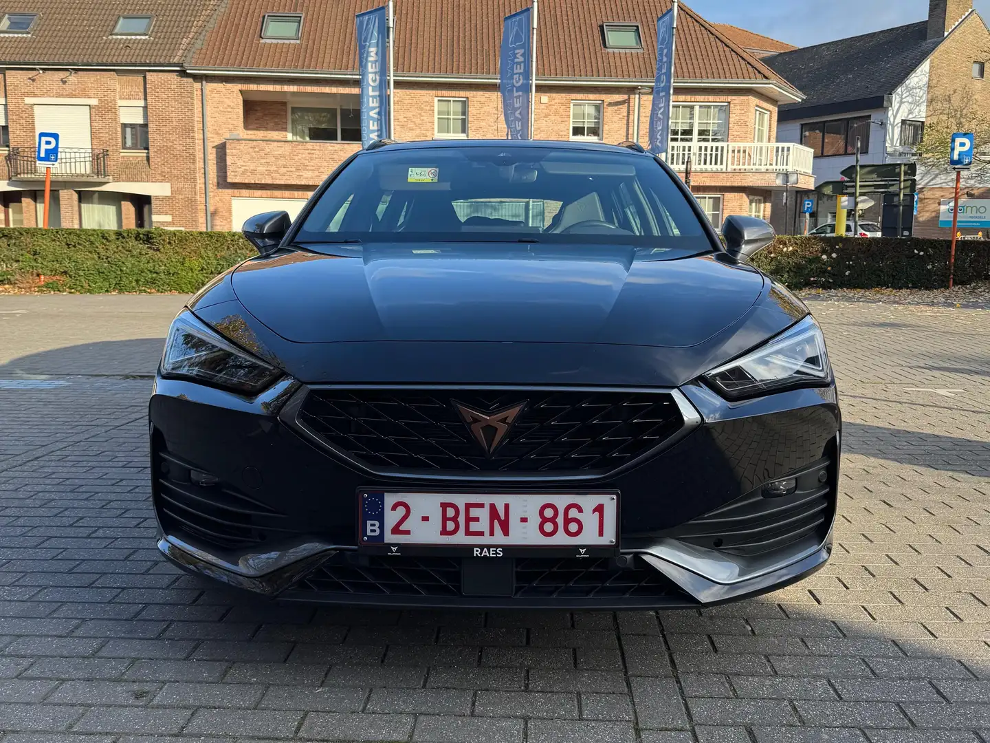 CUPRA Leon Leon Sportstourer 2.0 TSI 4Drive DSG VZ - 2