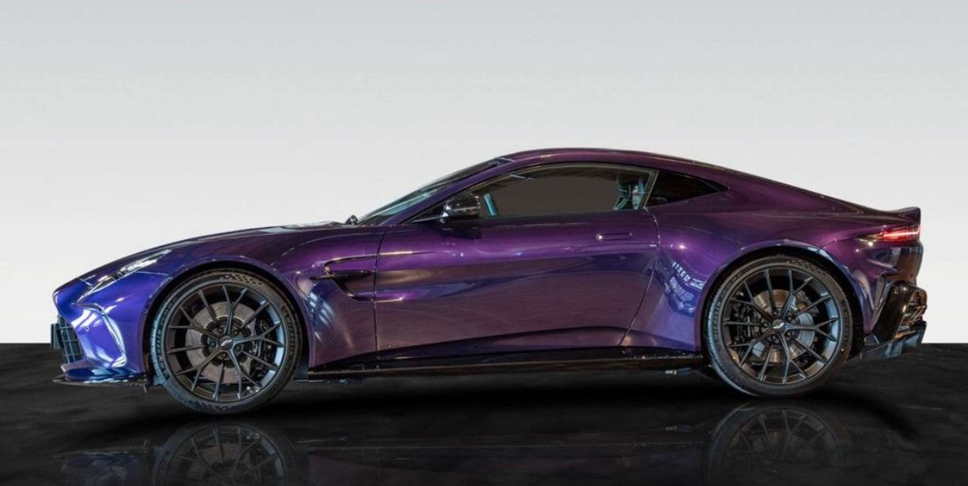 Aston Martin V8 Sièges Performance Carbone -  - Joinsteer - #5