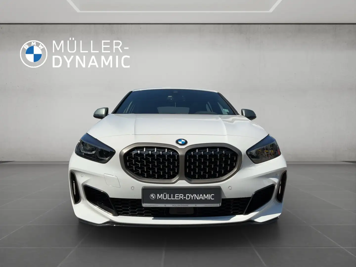 BMW 135 M135i xDrive LED PANO HUD HIFI RÜCKFAHR SHZ DAB Weiß - 2