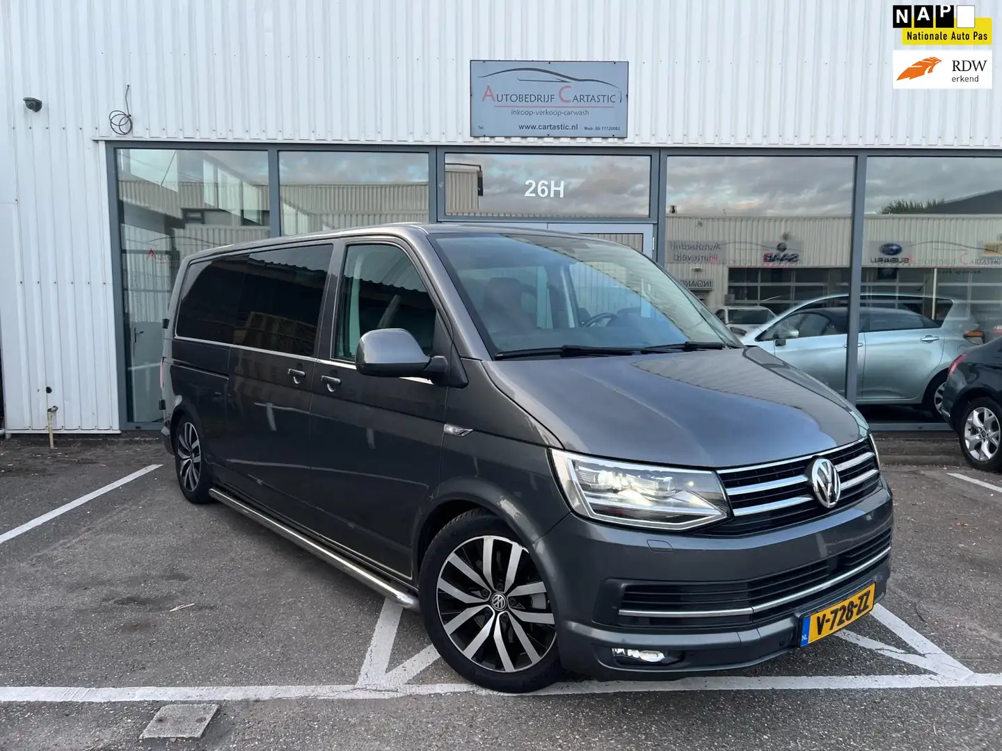 Volkswagen Transporter 2.0 TDI L2H1 DC Highline DSG | ACC | SCHUIFDAK | N - 1