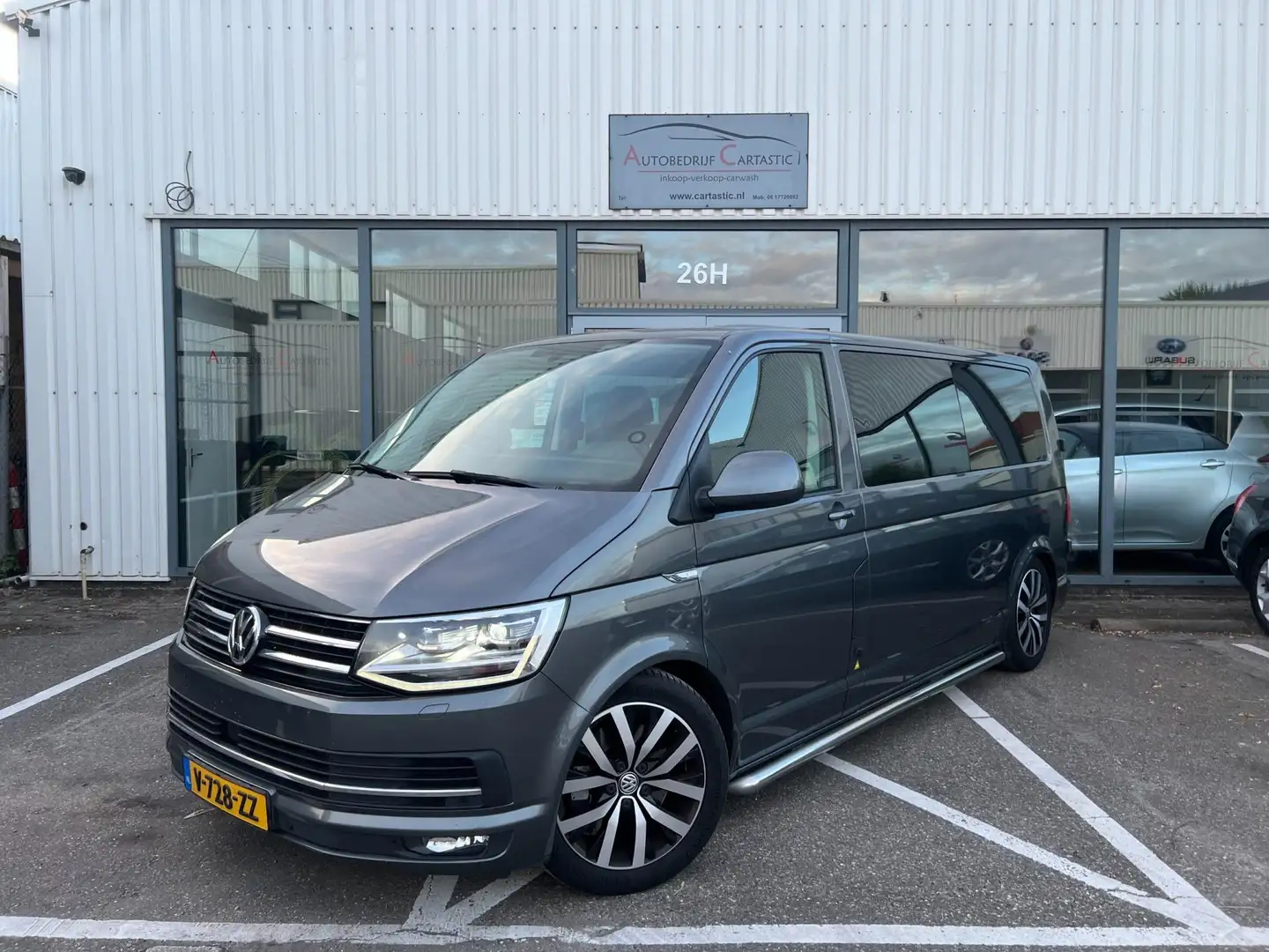 Volkswagen Transporter 2.0 TDI L2H1 DC Highline DSG | ACC | SCHUIFDAK | N - 2