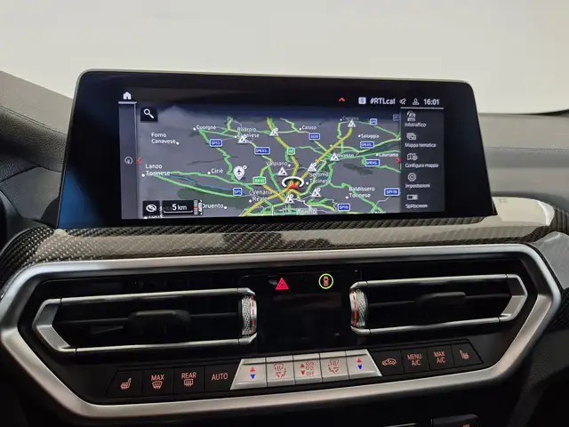 BMW X4 view 13