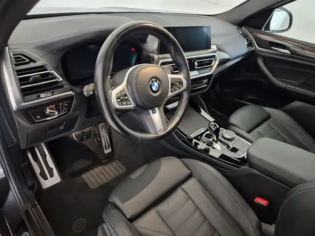 BMW X4 view 7