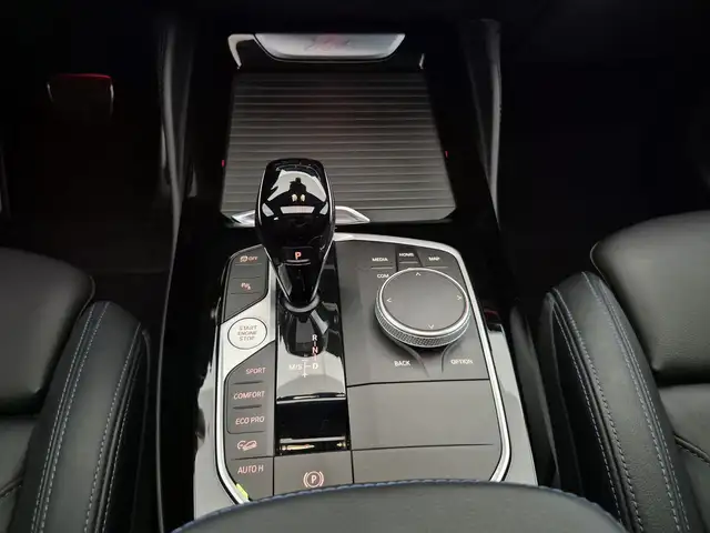 BMW X4 view 12