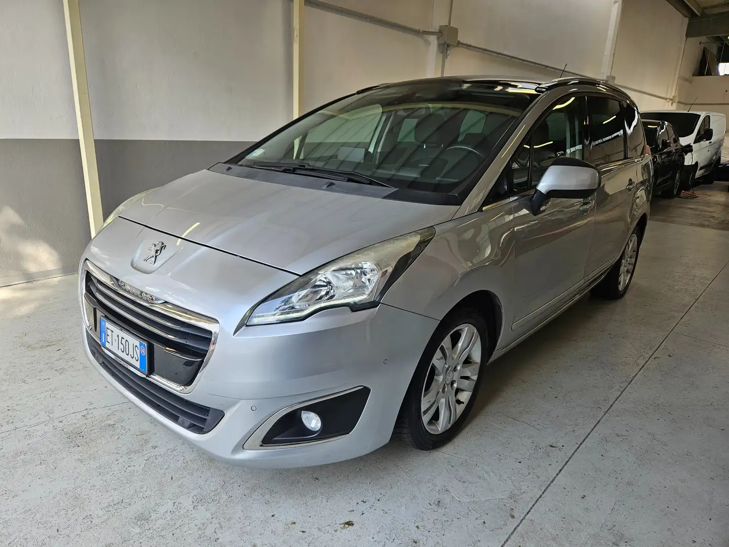 Peugeot 5008 5008 I 2009 1.6 hdi 8v Business 115cv Grigio - 1