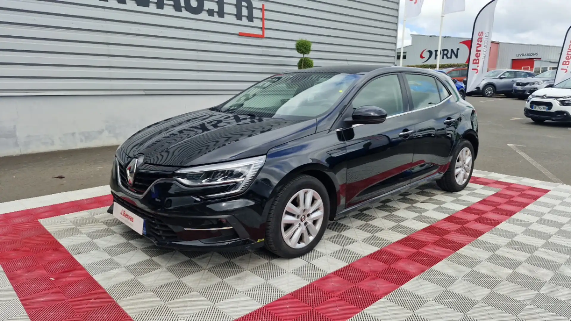 Renault Megane IV BERLINE blue dci 115 - 21b business Noir - 2