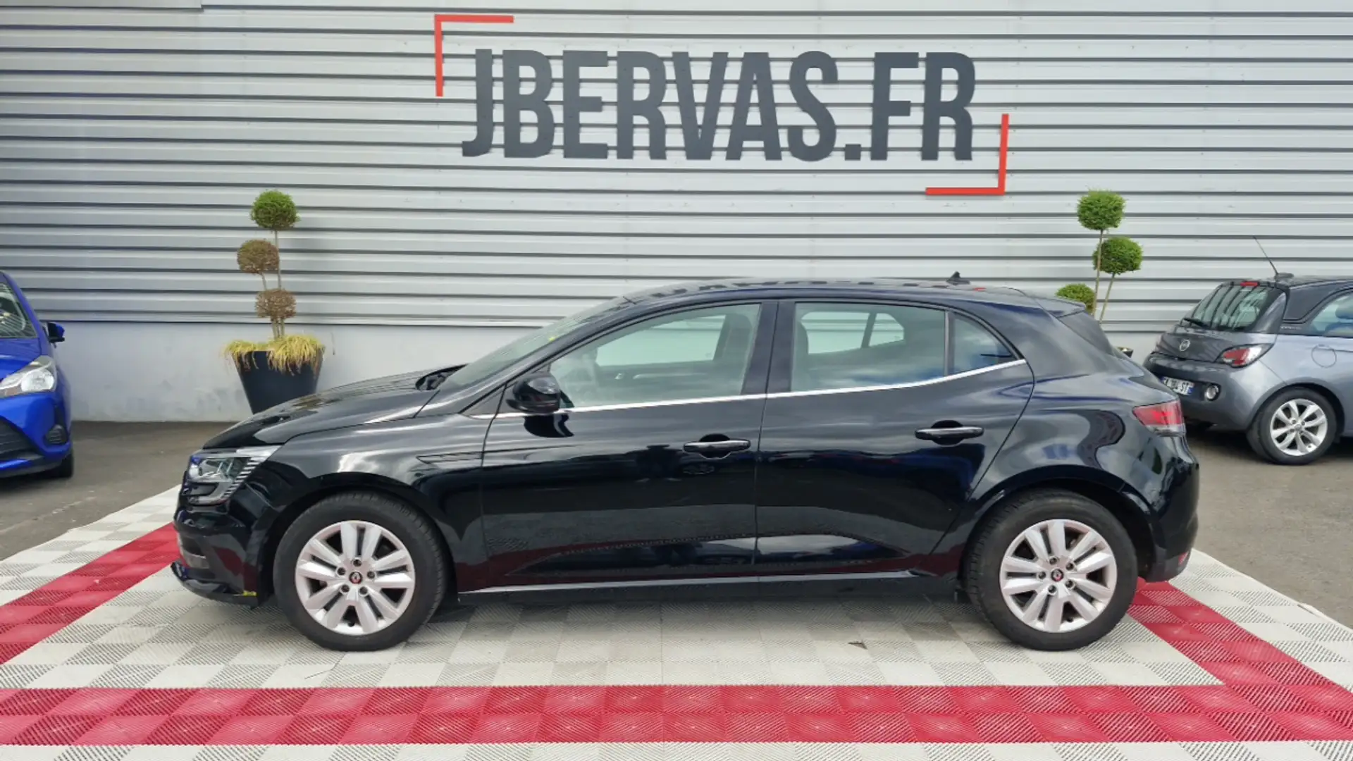 Renault Megane IV BERLINE blue dci 115 - 21b business Noir - 1