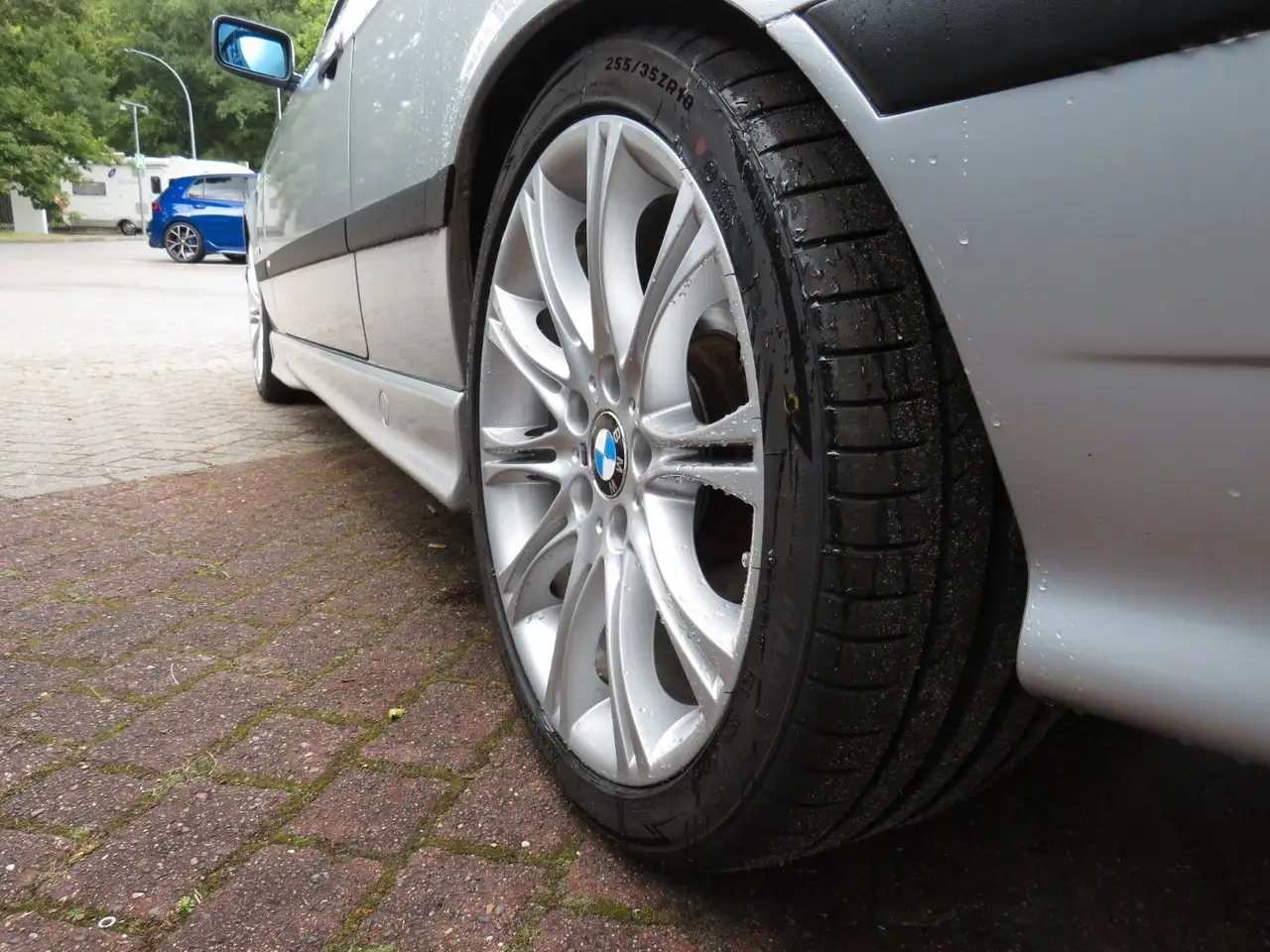 BMW 318 i Cabrio Exclusiv Edition, foto 8