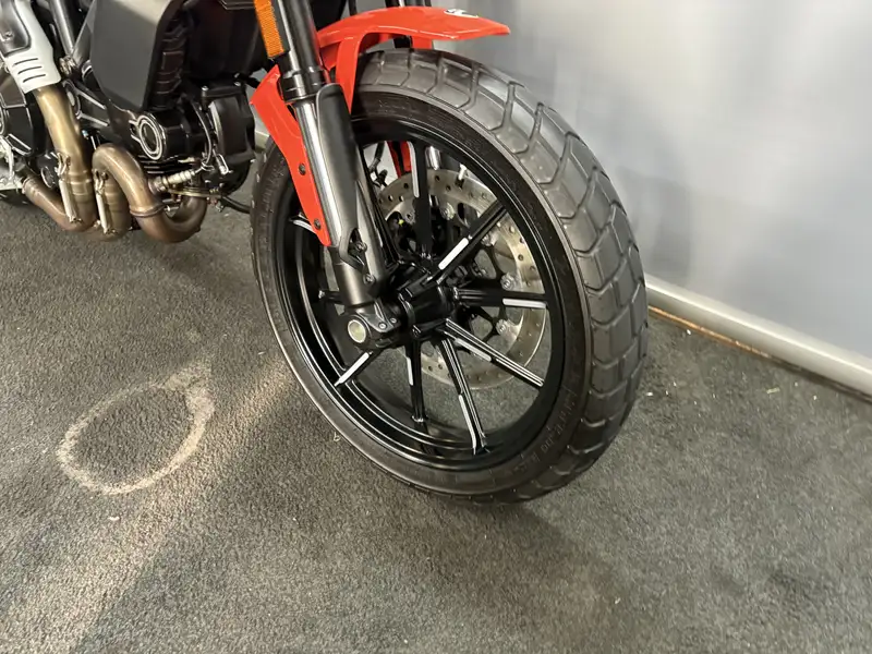 Ducati Scrambler - foto 2