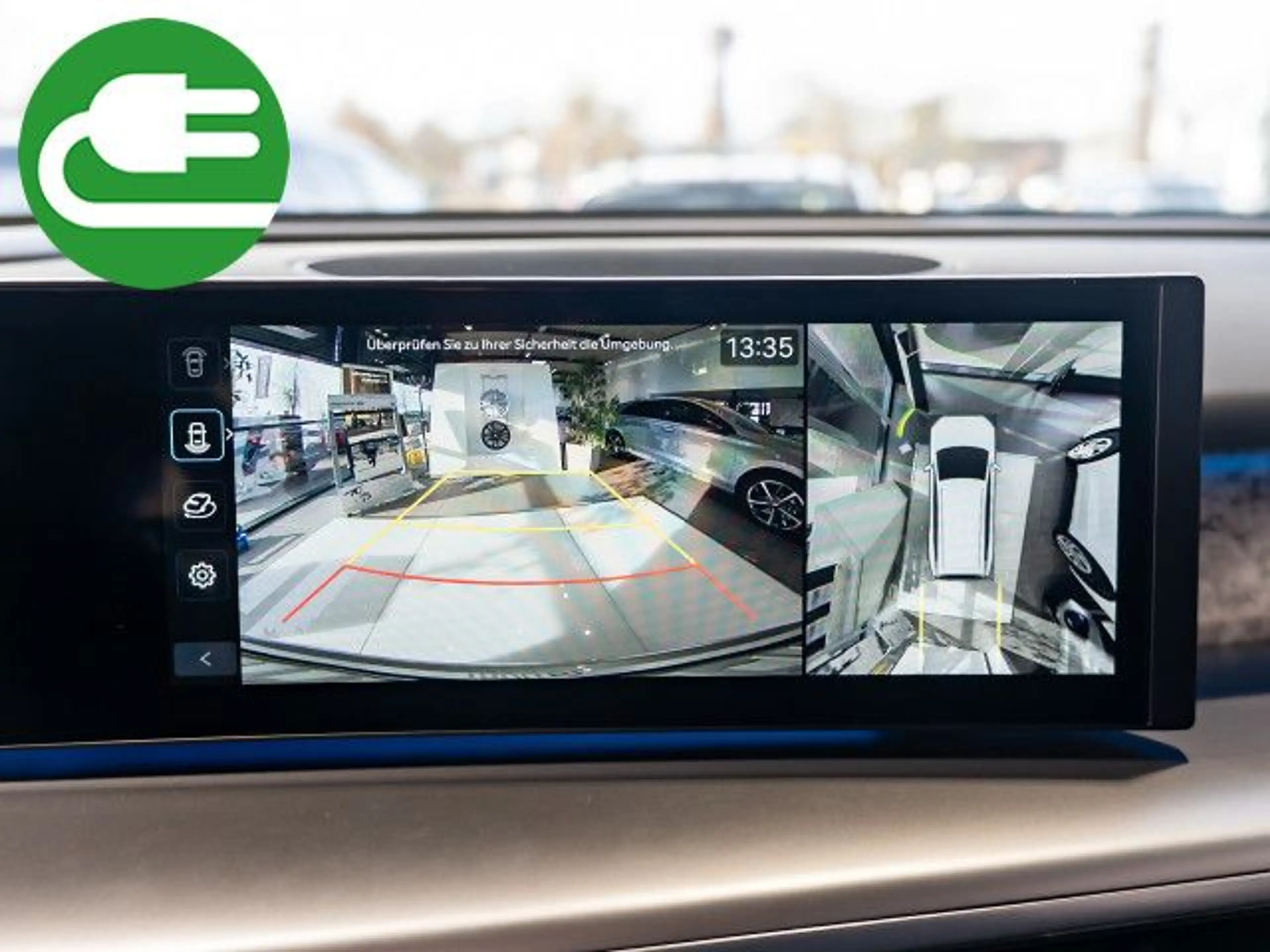 Hyundai IONIQ 9 Uniq Glasdach Relax-Paket 110 kWh 4WD Navi — photo 11