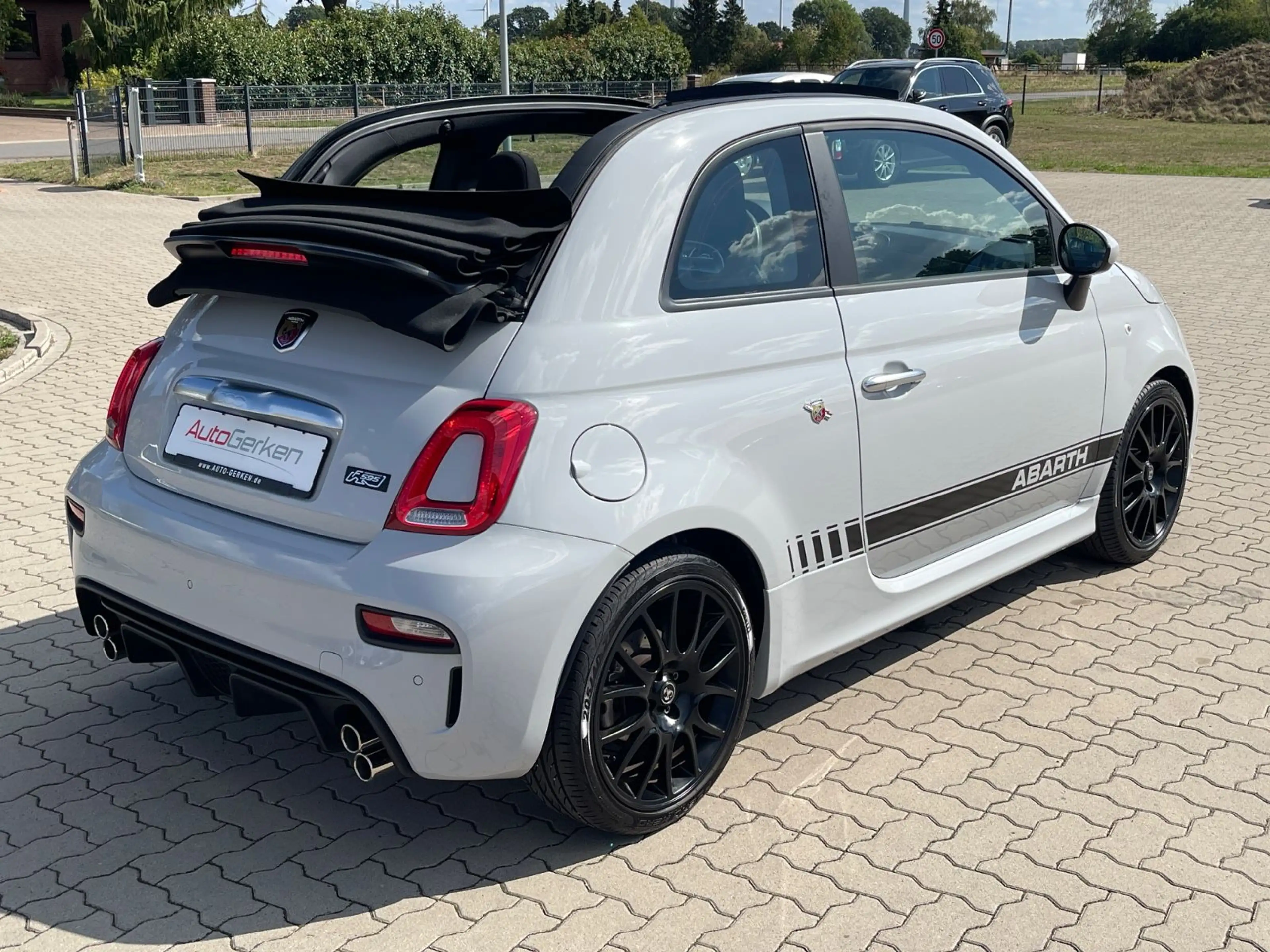 Abarth 500 595 C 1.4 Turbo F595 1HD BEATS DAB Design-Paket — photo 8