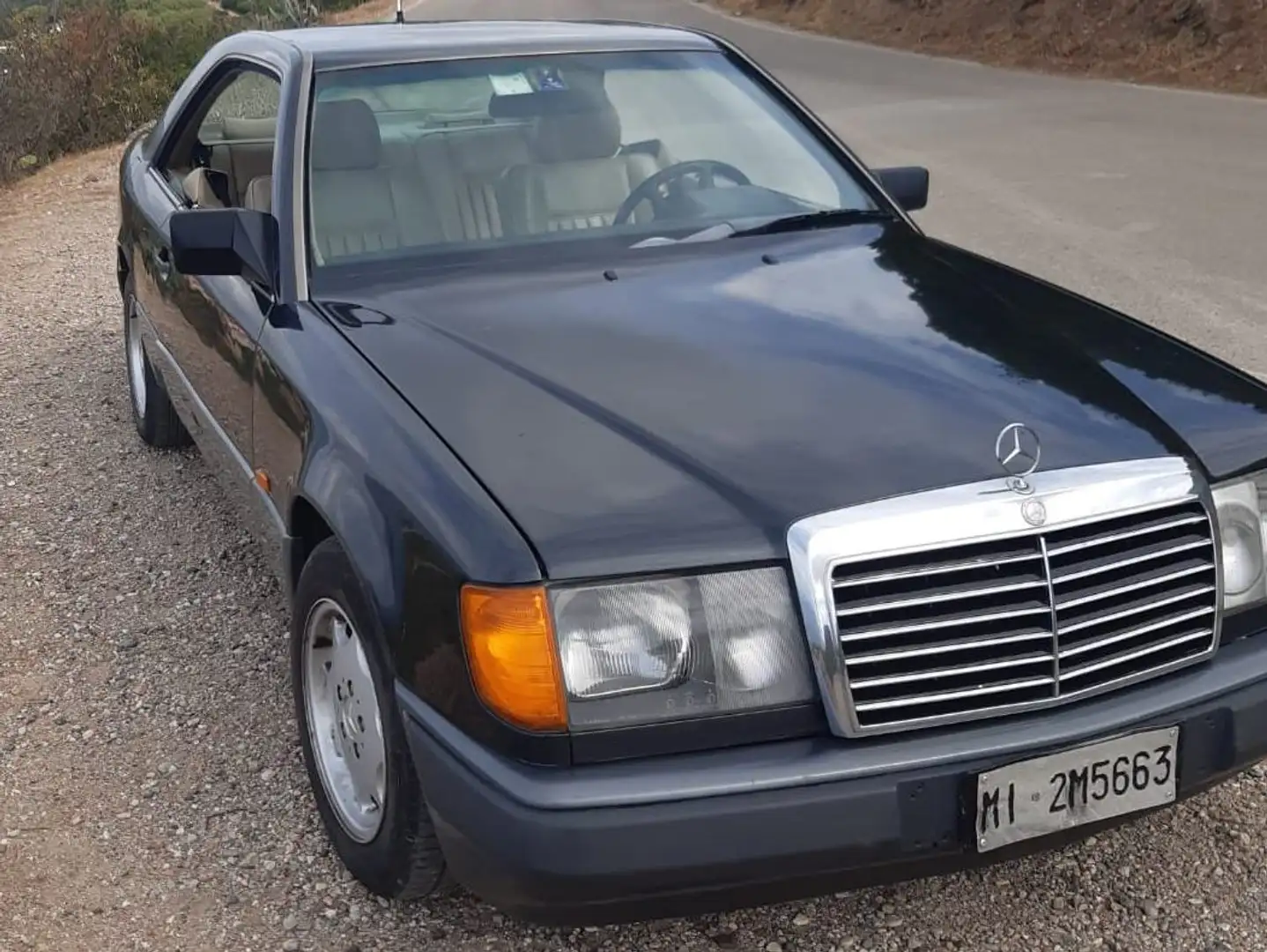 Mercedes-Benz CE 300 Fekete - 2