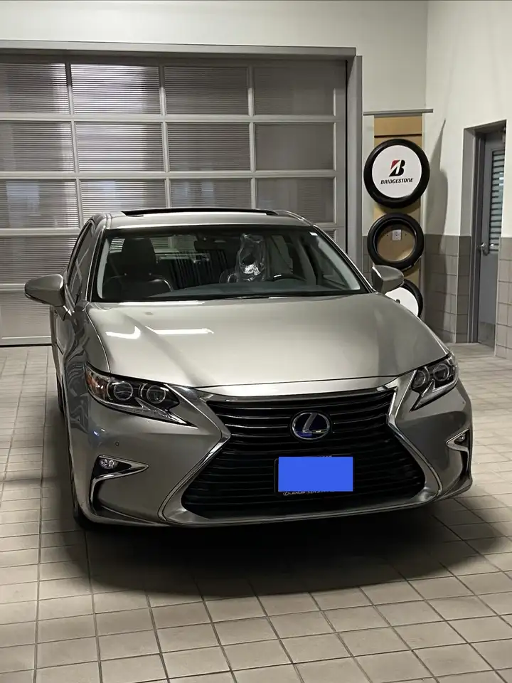 Lexus ES photo Lexus ES