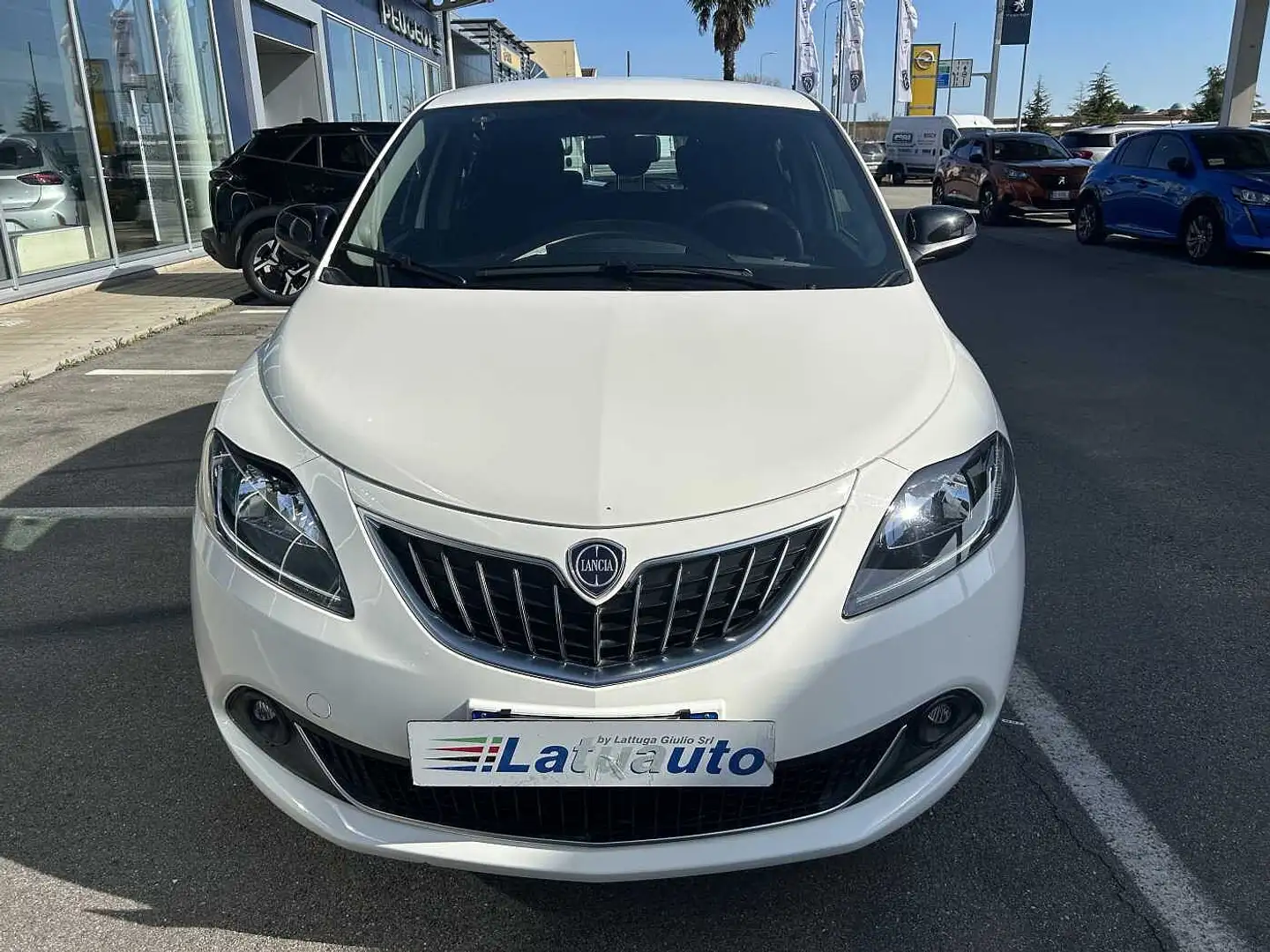 Lancia Ypsilon 3ª serie 1.0  Hybrid Ecochic Gold Bianco - 2