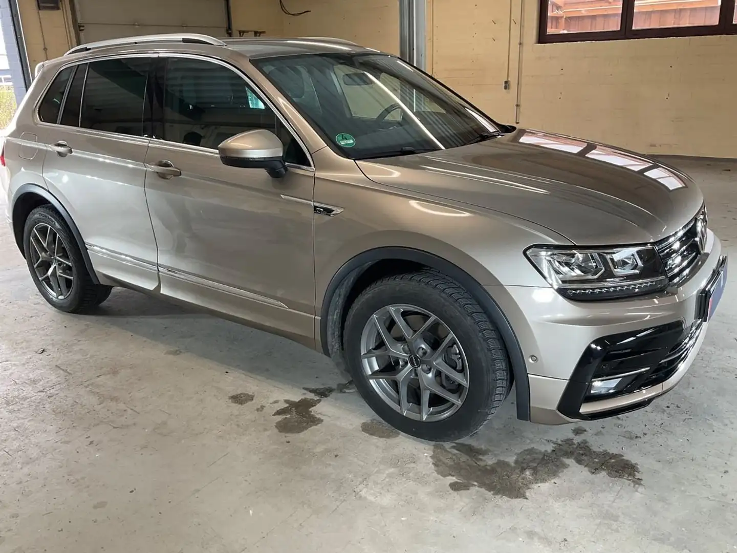 Volkswagen Tiguan Tiguan 2.0 TDI SCR 4Motion (BlueMotion Techn.) DSG Beige - 2