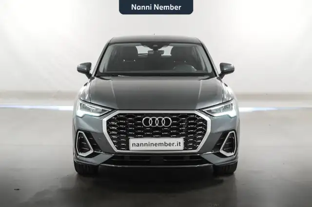 Audi Q3 view 2
