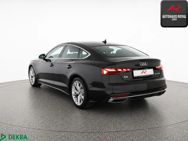 Audi A5 view 3