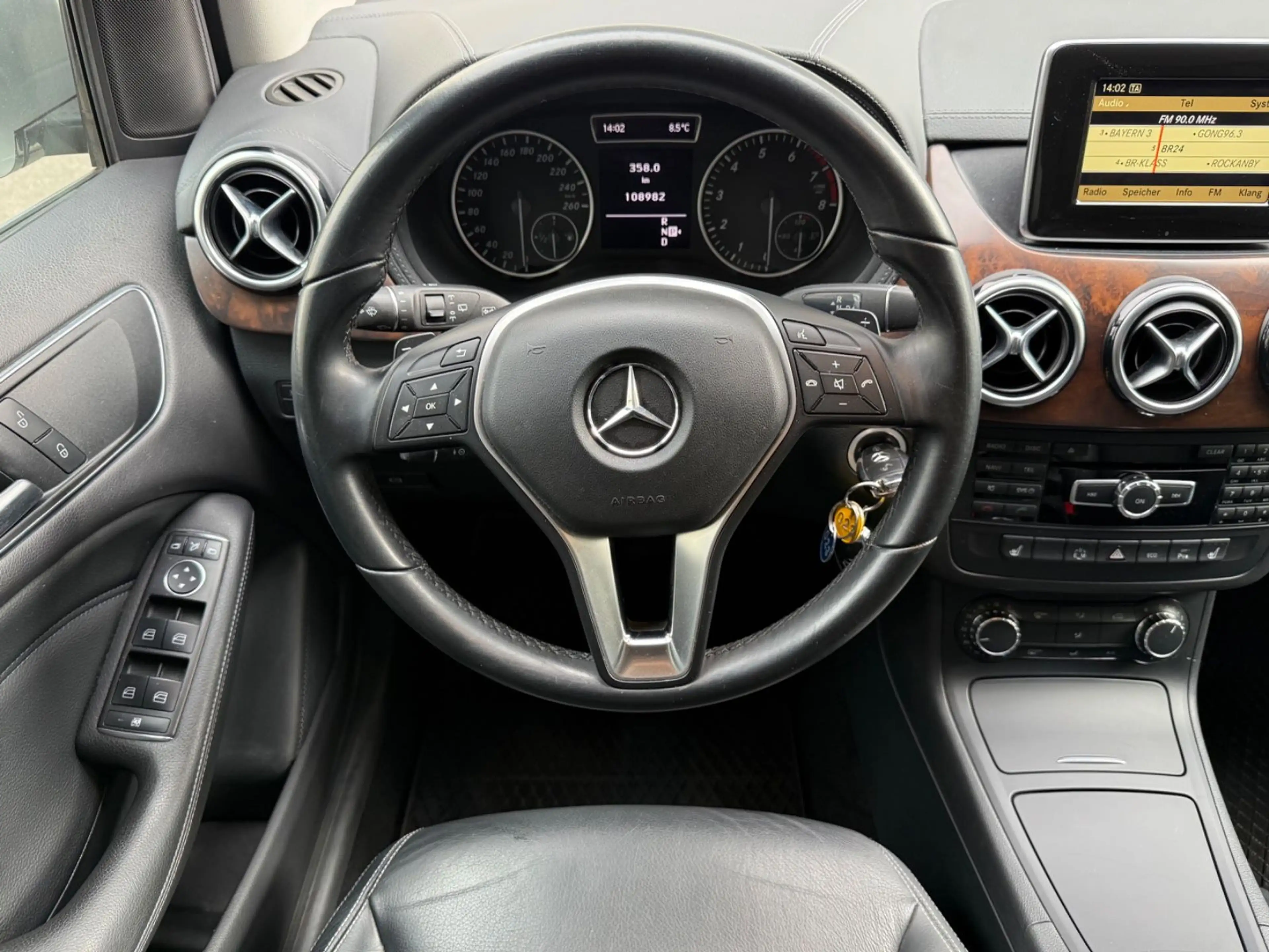 Mercedes-Benz B 200 B B 200/Automatik/Vollleder — photo 10