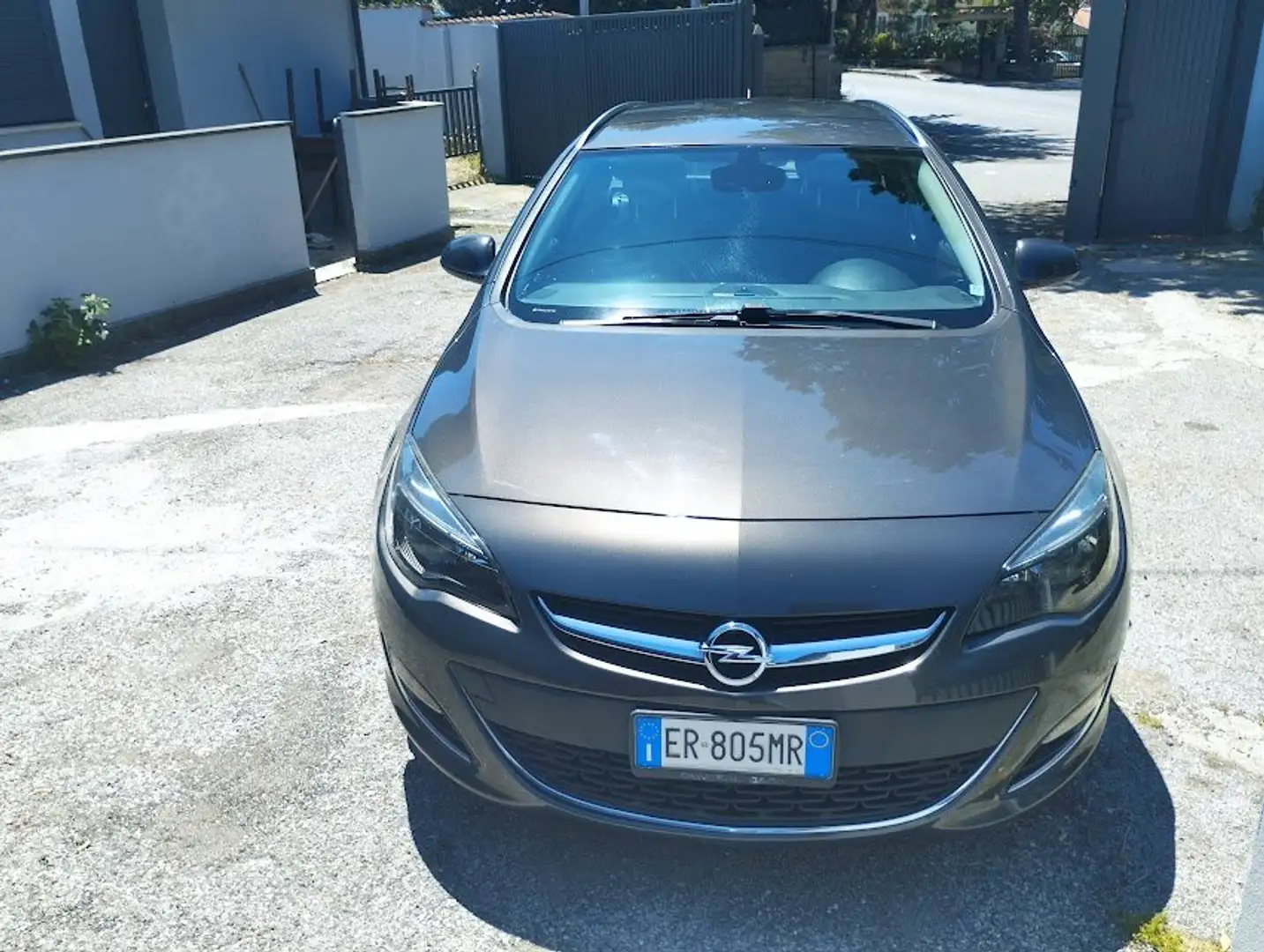 Opel Astra Astra Sports Tourer 1.7 cdti ecoflex Cosmo s Grau - 2