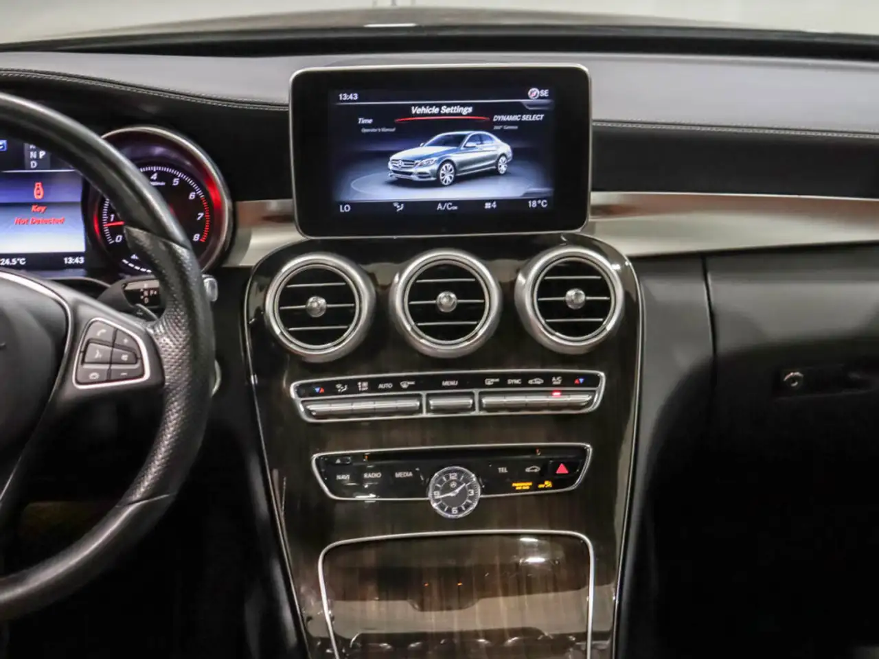 Mercedes-Benz C-Class photo Mercedes-Benz C-Class