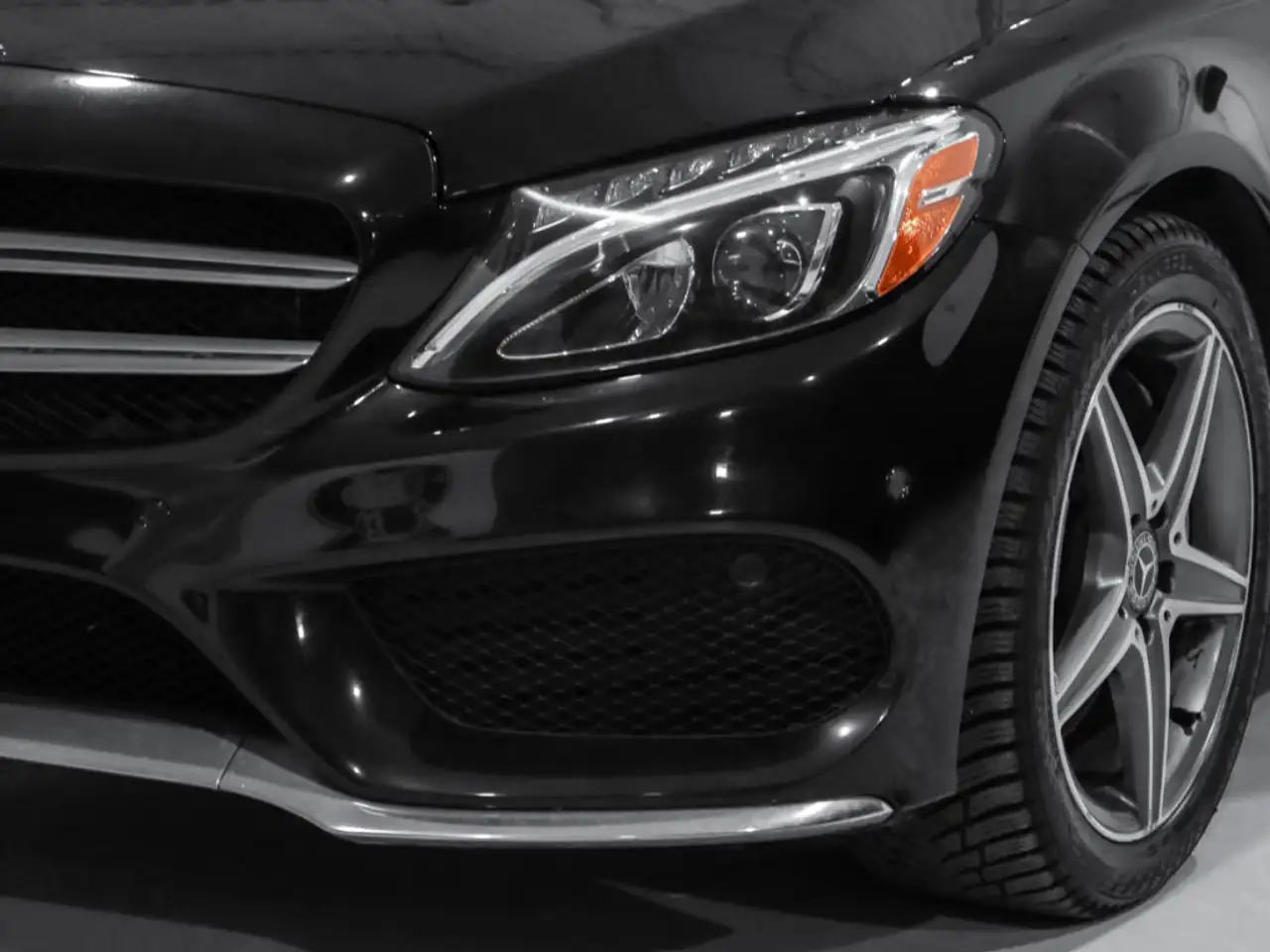 Mercedes-Benz C-Class photo Mercedes-Benz C-Class