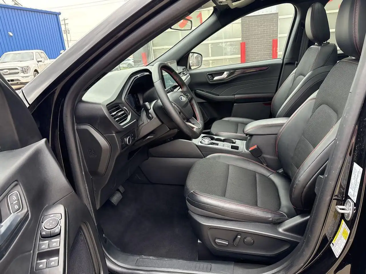Ford Escape снимка Ford Escape