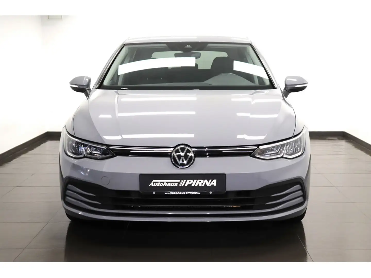 Volkswagen Golf VIII 1.5 TSI Life Standheizung AHK ACC Grau - 2