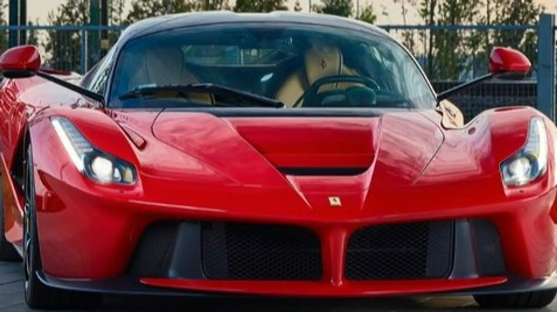 Ferrari LaFerrari Červená - 1