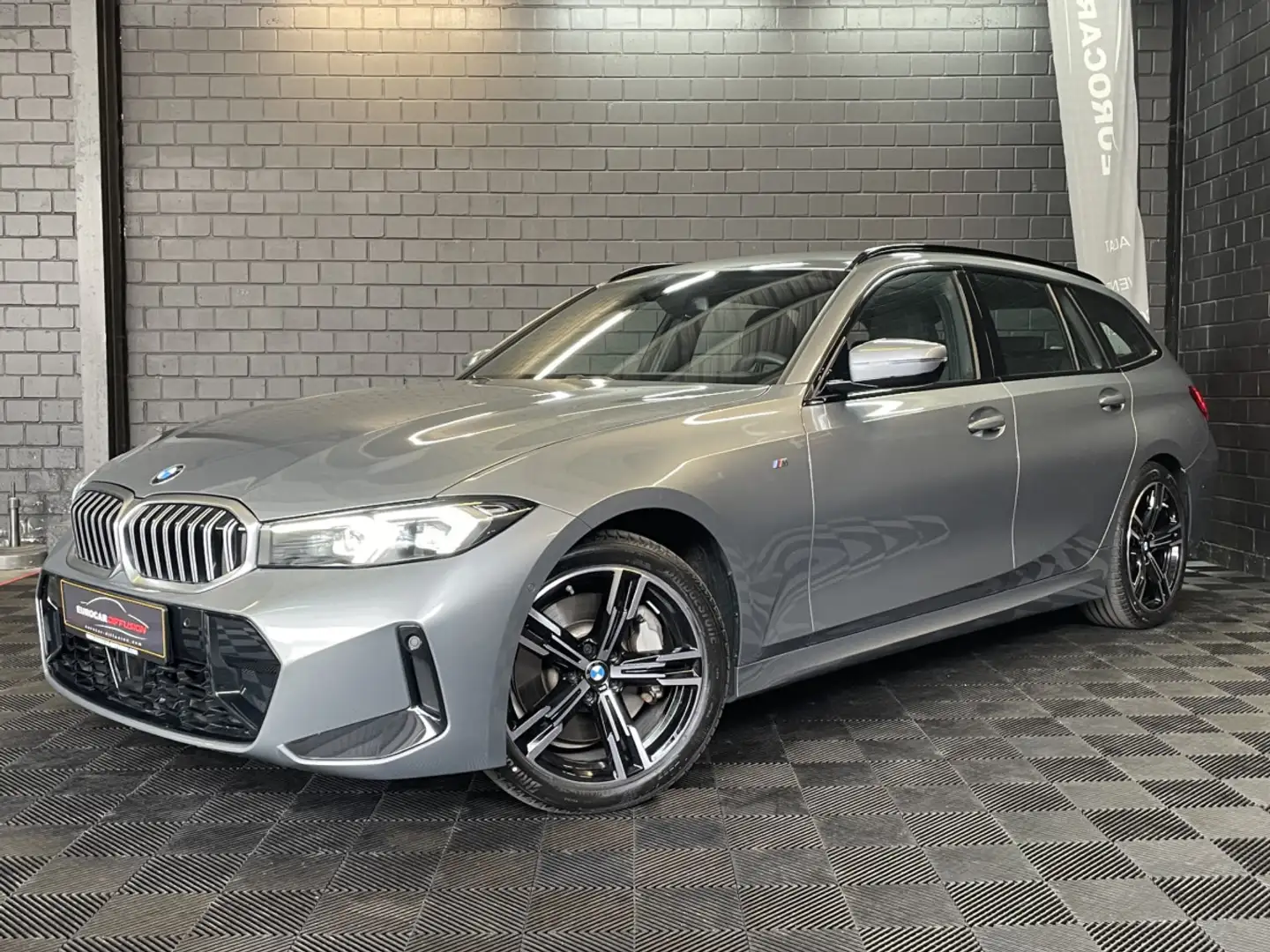 BMW 330 330iA xDrive M-Sport Touring 245CV*Hayon*ACC*Siège Gris - 1