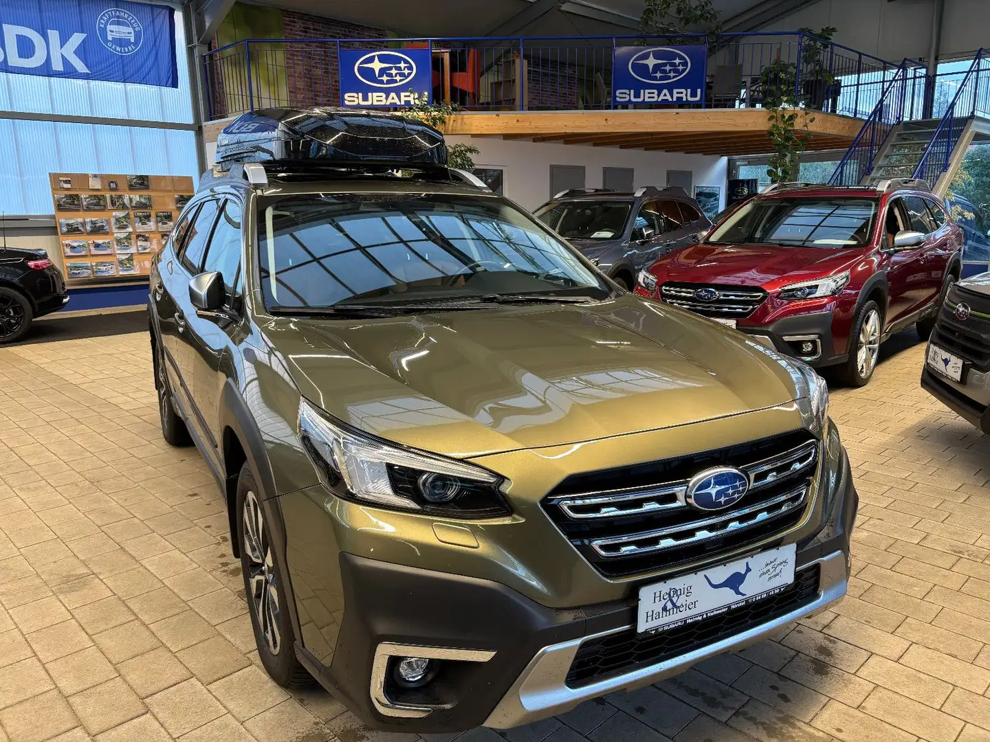 Subaru OUTBACK Outback Platinum Dachbox Grün - 1