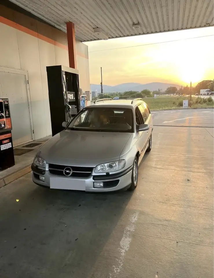 Opel Omega