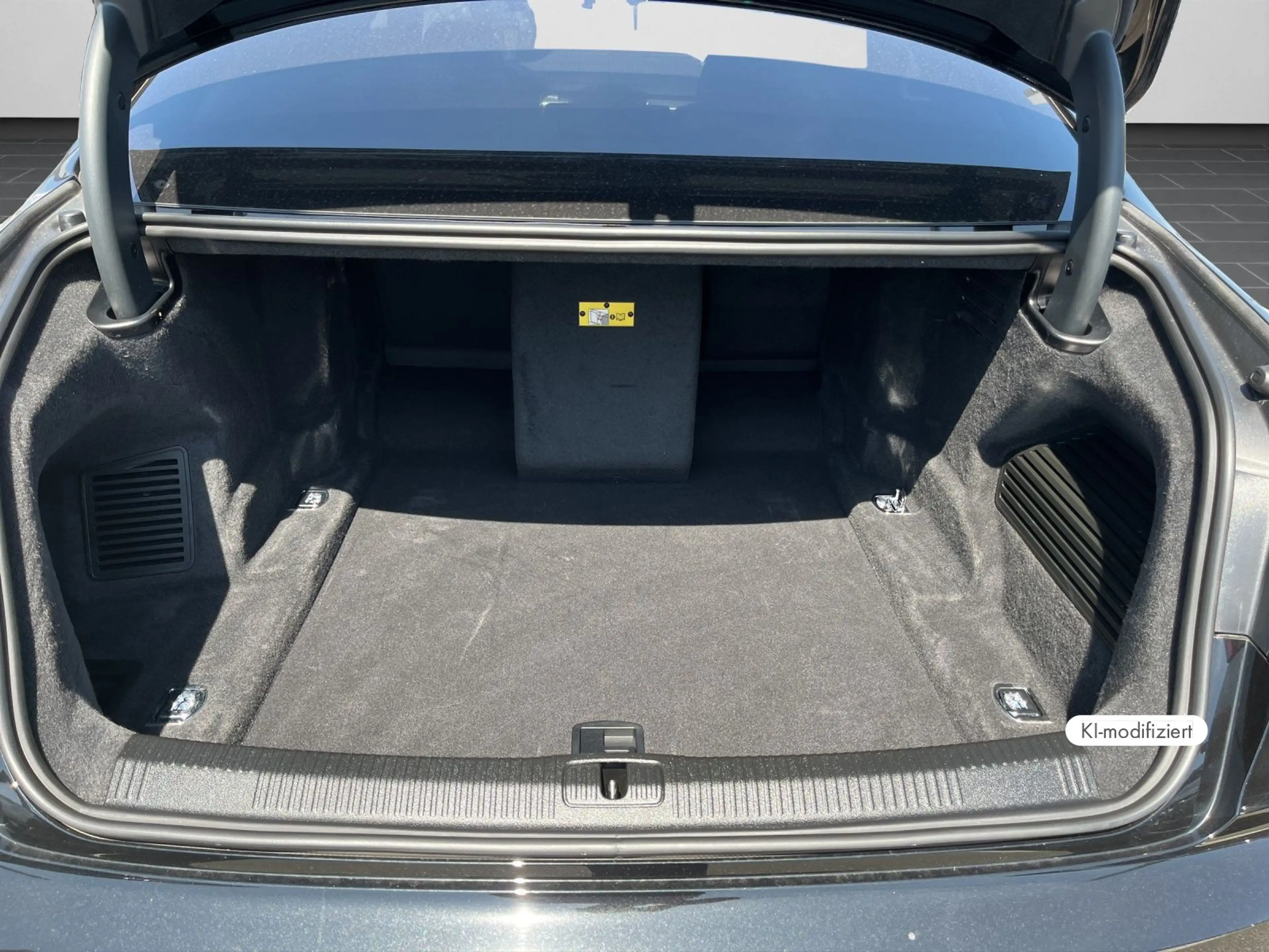 Audi S8 4.0 TFSI quattro Matrix B&O Pano 21Zoll — photo 15