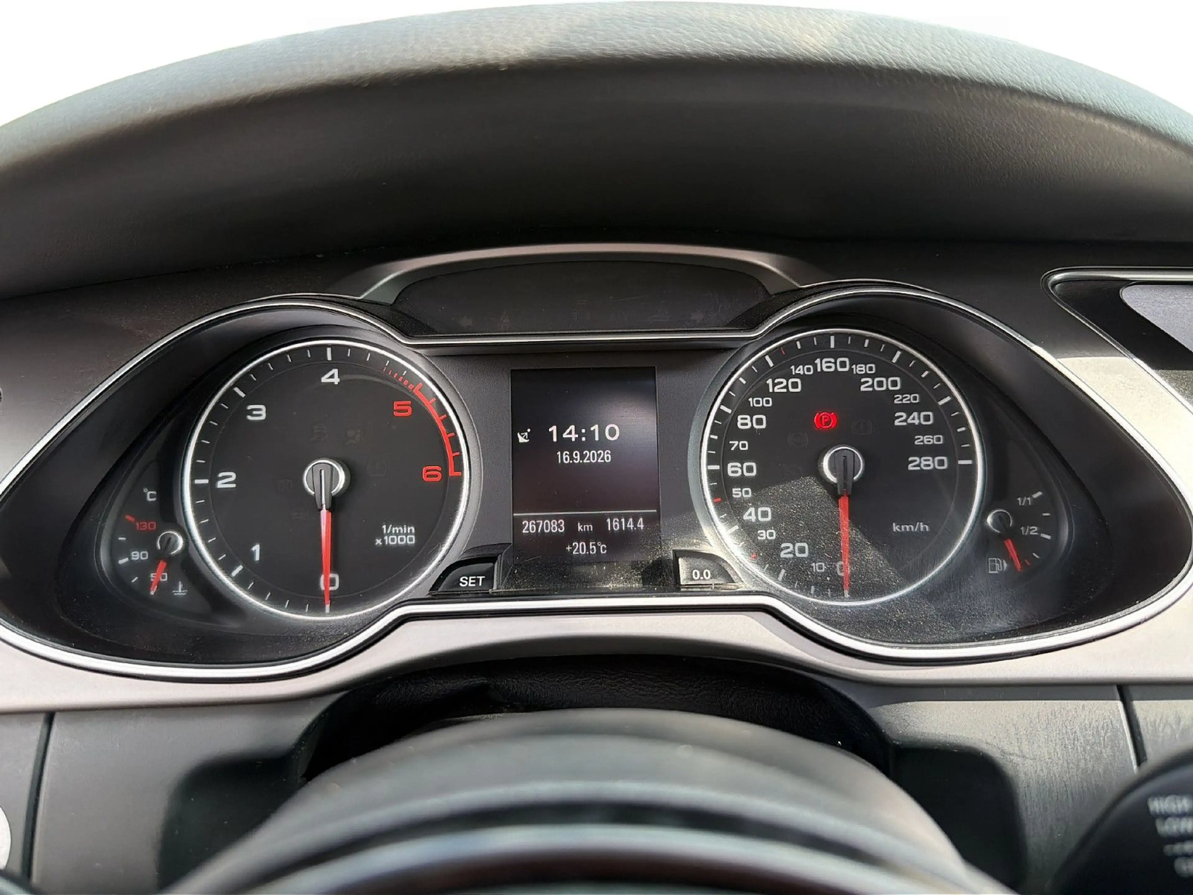 Audi A4 allroad quattro 2.0 TDI AHK PANO Alcantara — photo 11