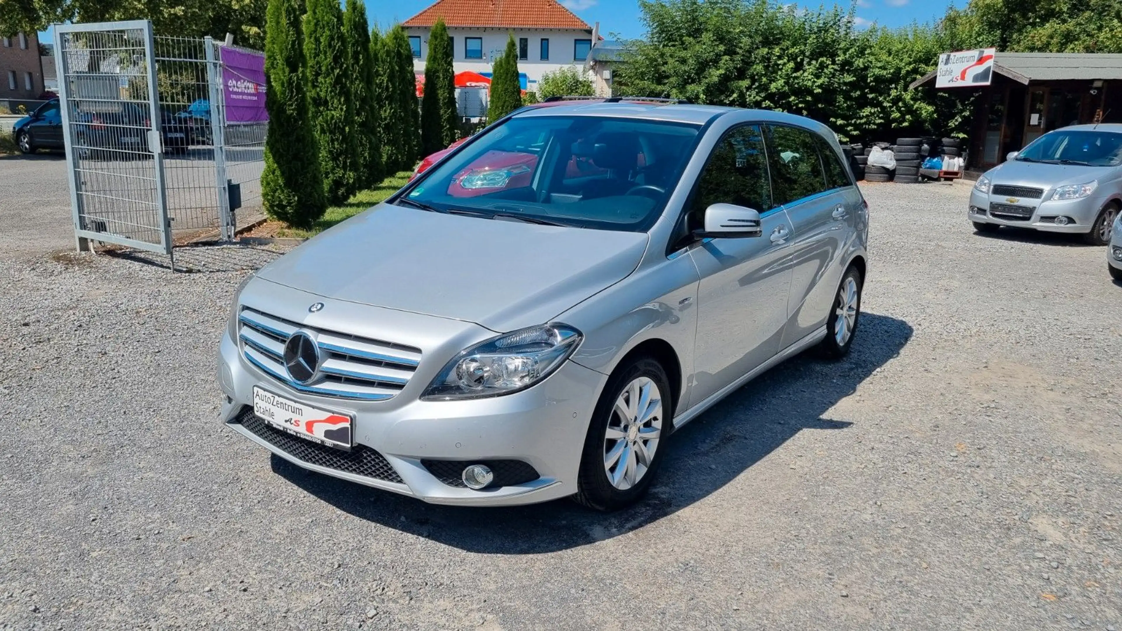 Mercedes-Benz B 200 / Inkl. Garantie