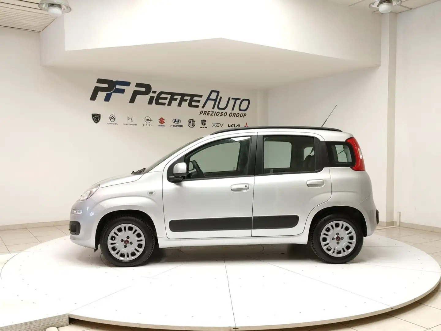 Fiat Panda 3ª serie - Panda 1.2 Lounge Grigio - 2